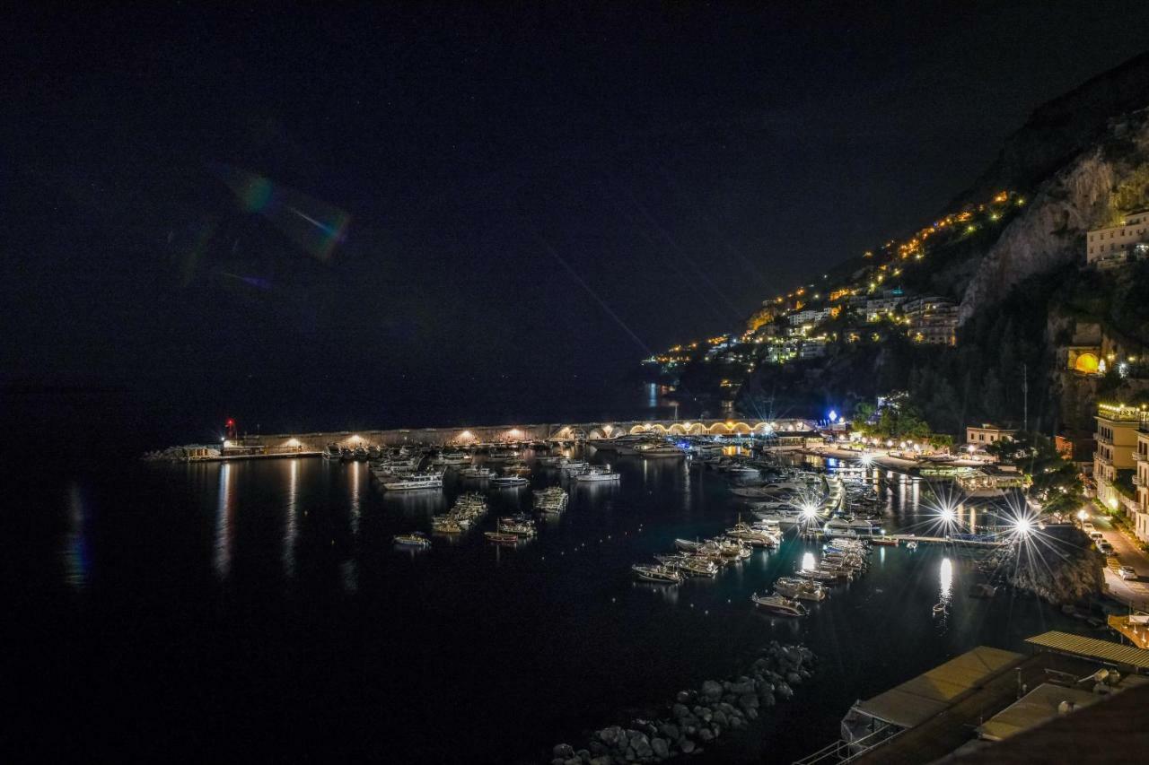 Suite Picasso Amalfi Dış mekan fotoğraf